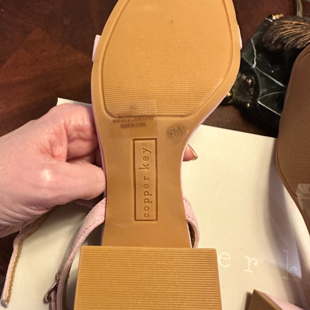 Sandals - Picture 5 of 5